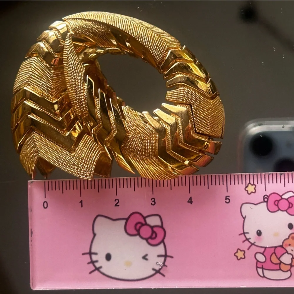 Vintage Monet gold brooch